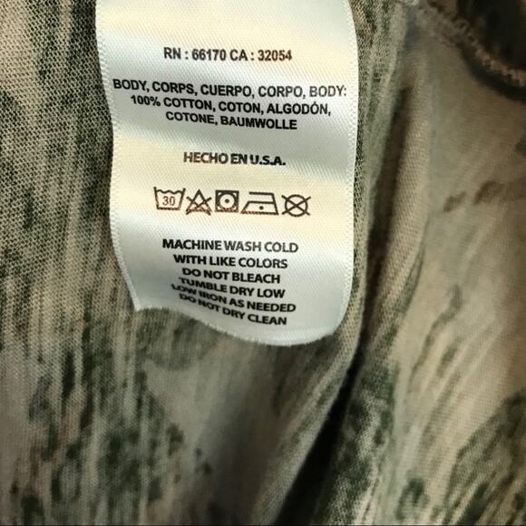 Anthro T.la Soft Cotton Floral Camo Top Vneck Sz XS - Picture 11 of 11